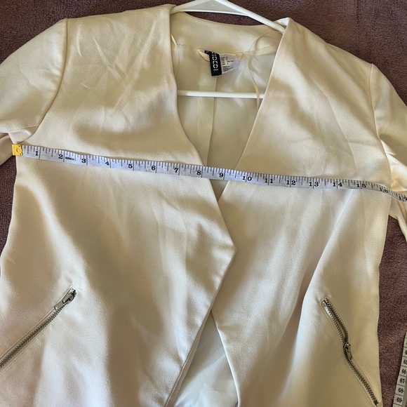 H&M Cream Blouse - Picture 3 of 6